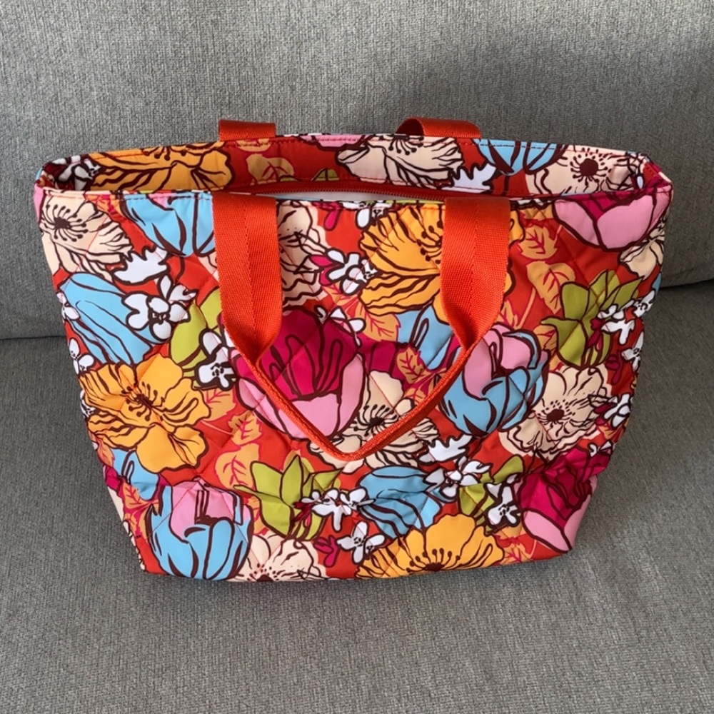 Vera Bradley LunchBox (new)